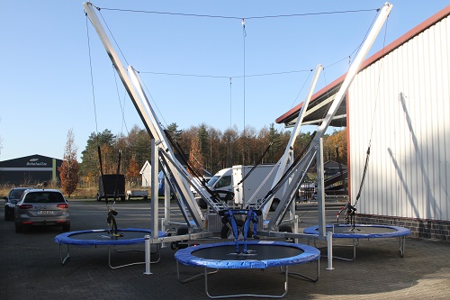 Bungee-Trampolin-Anlage - 5,7 m -  4 Sprungplätze  - gebrauchte Ausführung. 